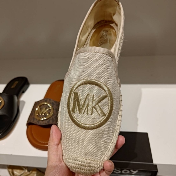 Michael Kors Hastings Metallic Canvas Espadrille size 6.5 49S5HTFP3D - Picture 11 of 11